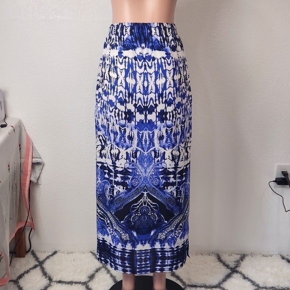 Nwot Express Printed Chiffon Modest Maxi Skirt - Size: XS - Picture 8 of 15
